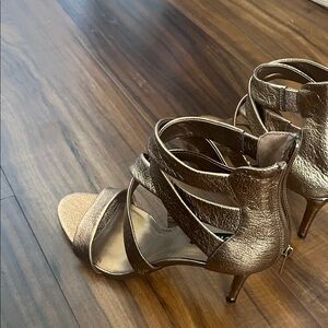 New DKNY Bronze Strappy Heels size 8 natural leather!